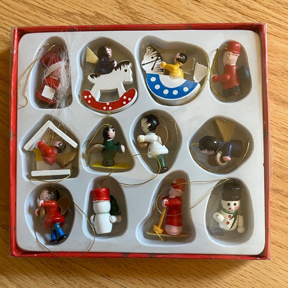 Colorful Wooden Christmas Ornaments Set